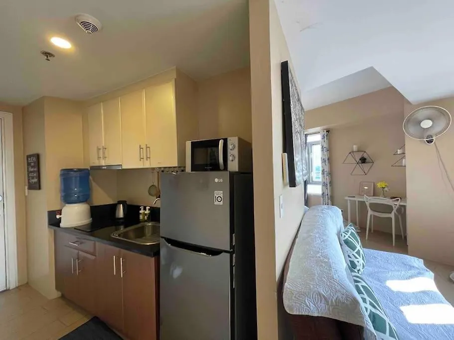 Condo Deluxe Near Naia Terminal 3 Manila Apartment