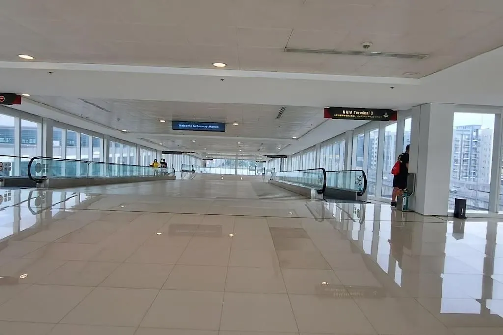 Apartment Condo Deluxe Near Naia Terminal 3 Manila
